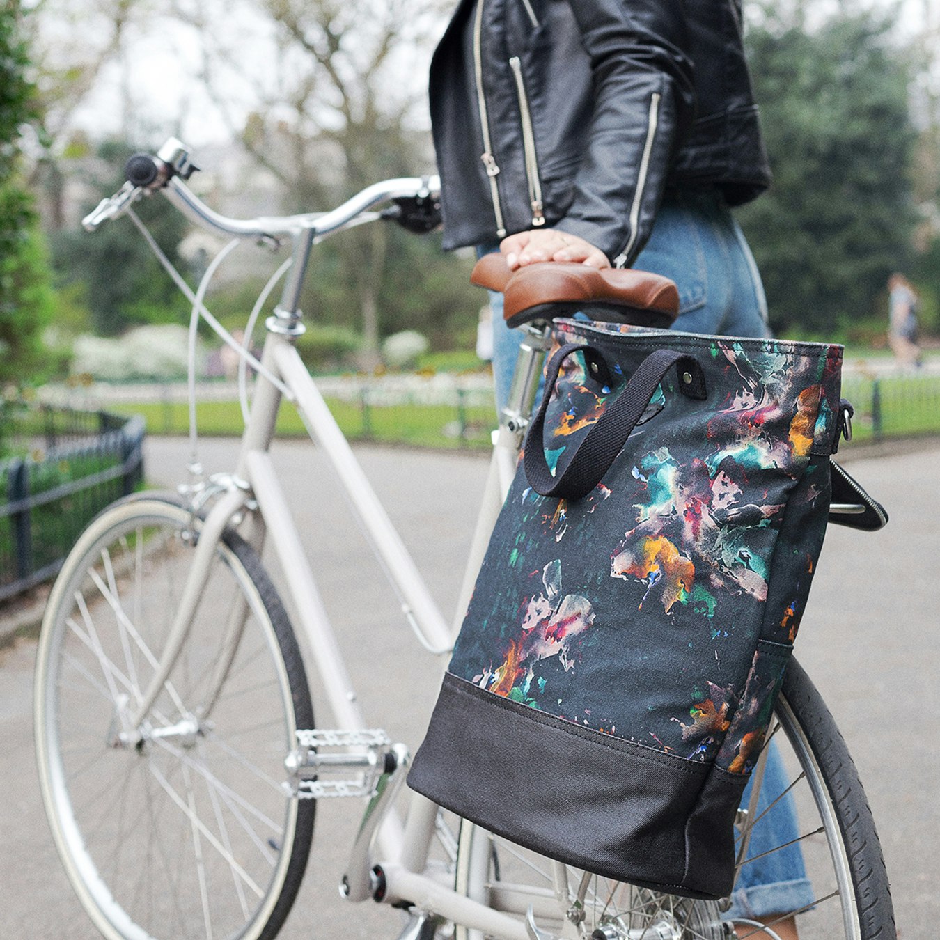 Lily Canvas Bike Bag by Hill & Ellis Fy